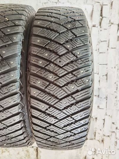 Kumho Crugen HP91 215/65 R17 99T