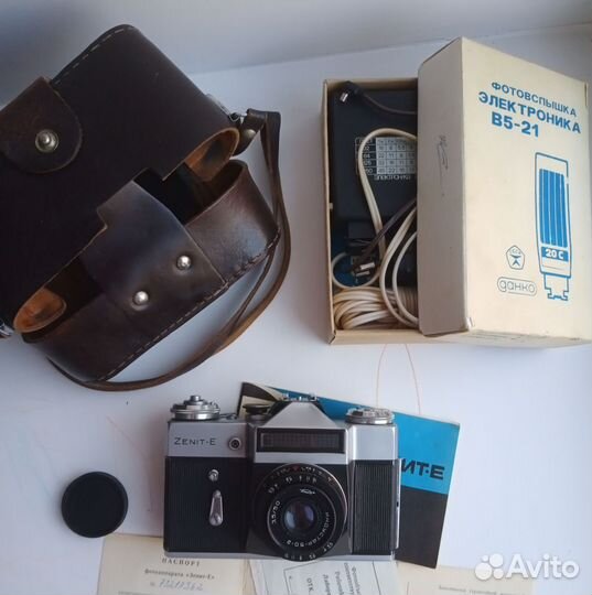 Плёночный фотоаппарат Zenit E, 1973 год СССР