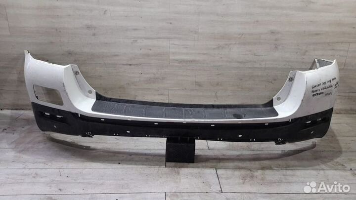 Бампер задний под парктроники Toyota Highlander С