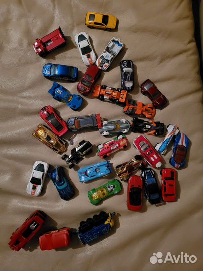 Машинки hot wheels оригинал