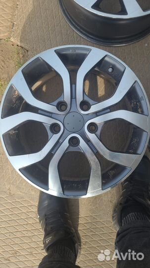 Литые диски r16