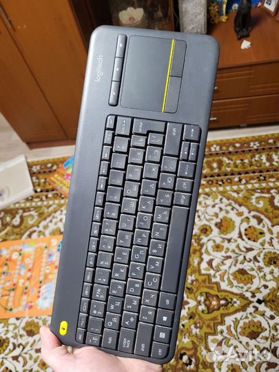 Logitech K400Plus