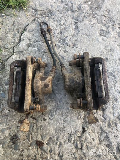 Суппорт задний mitsubishi pajero 2