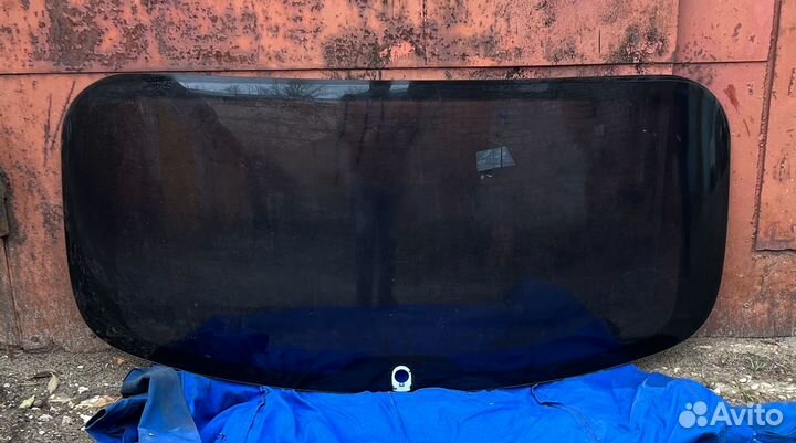 Стекло двери багажника Porsche Macan 2013+