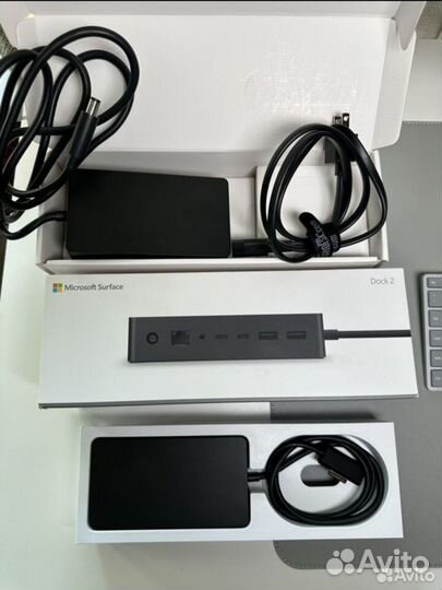 Microsoft Surface Dock 2