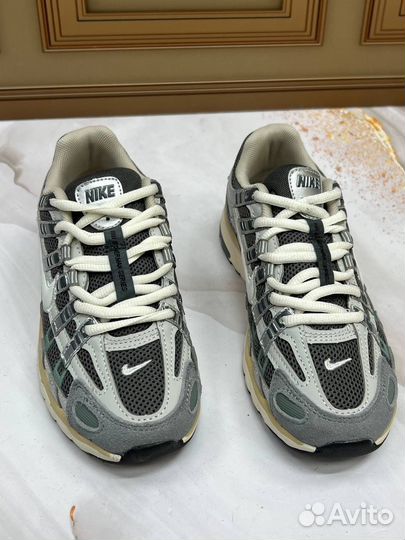 Кроссовки nike женские