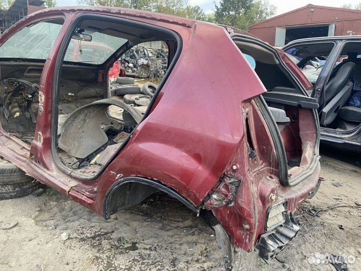 Крыло (четверть) заднее левое Renault Sandero