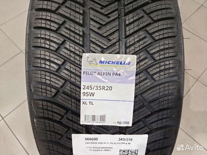 Michelin Pilot Alpin PA4 245/35 R20 95W