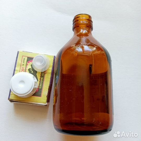 Хим. посуда: бюксы новые, бутылочки аптечные