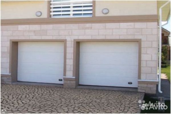 Секционные ворота