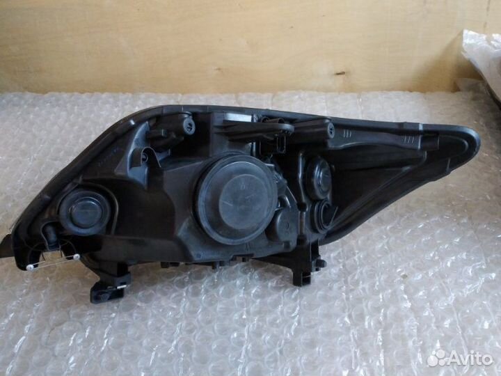 Фара правая Ford Kuga 2008 - 2012