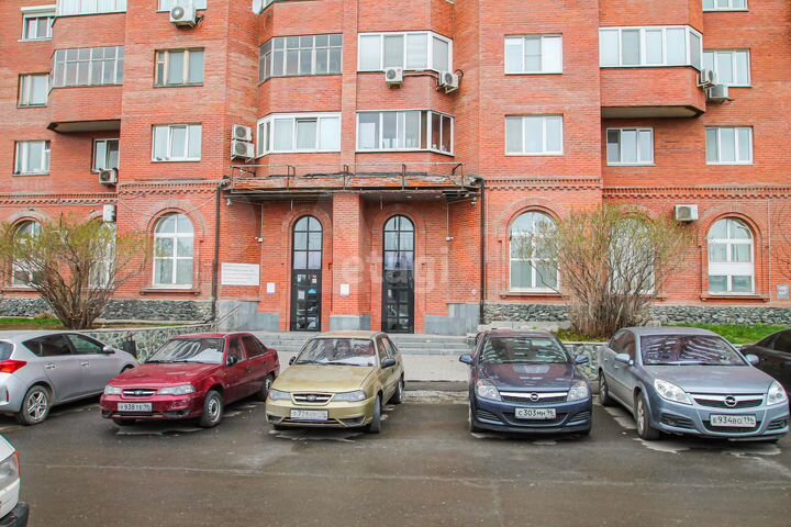 Продам офисное помещение, 297 м²