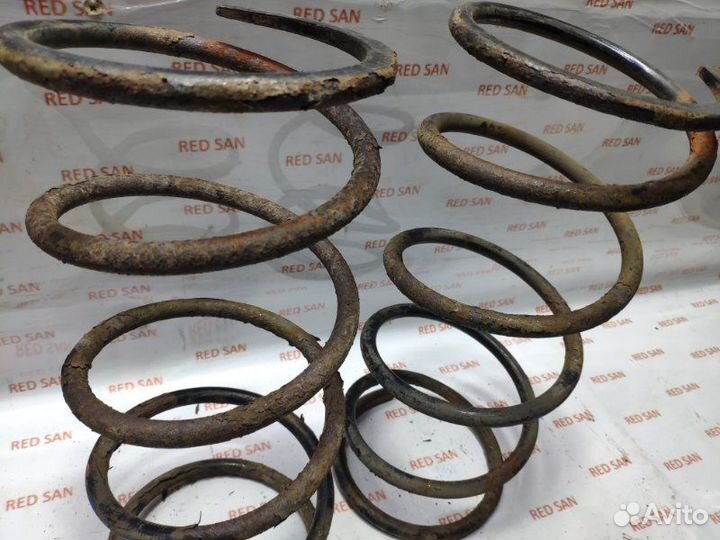 Пружина подвески задняя Mitsubishi Pajero Sport