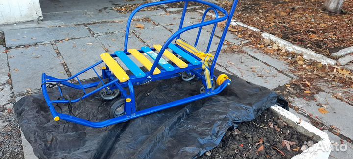 Детские санки с колесами