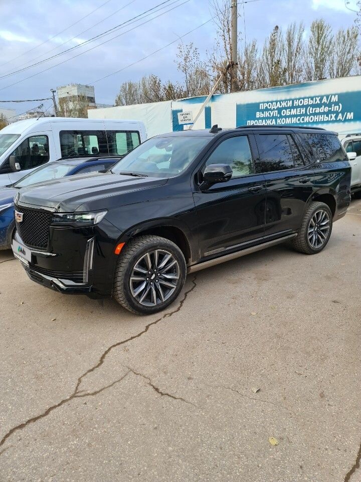 Cadillac Escalade: фото владельца