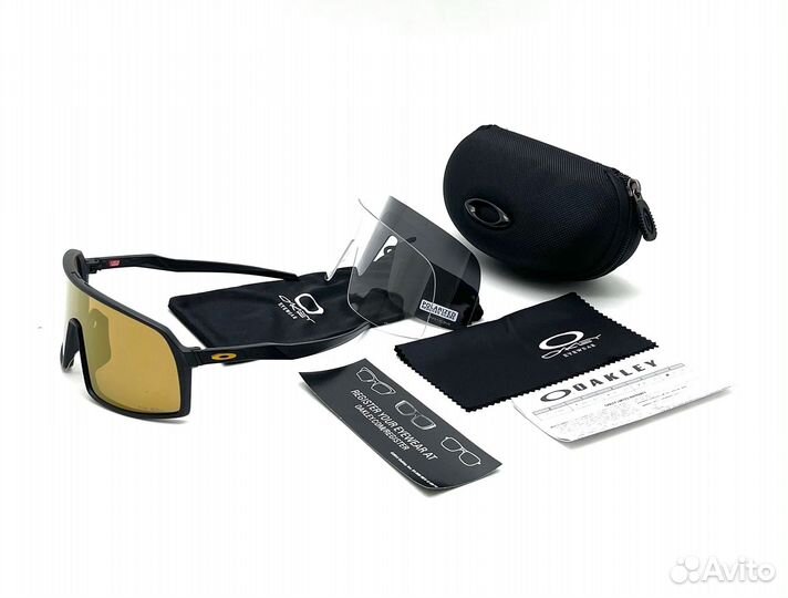 Очки Oakley Sutro