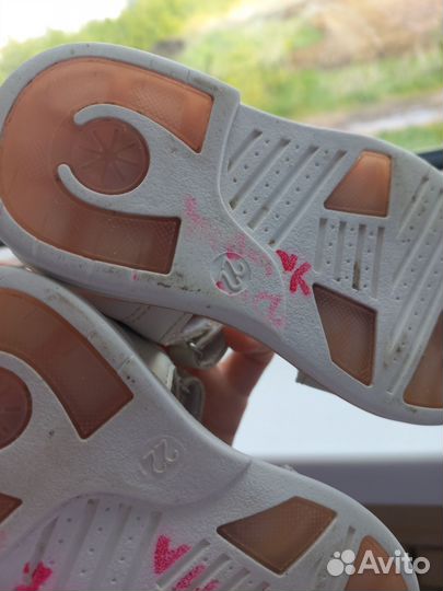 Босоножки сандалии девочку 22 размер