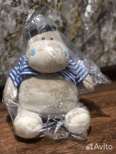 Игрушка бегемот