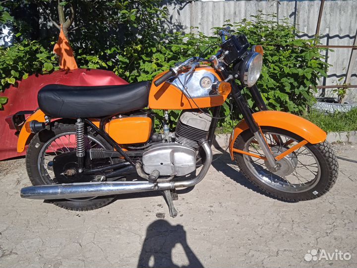 Продам мотоцикл чезет