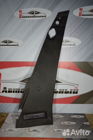 Пластиковая крышка на двс c Lexus LS460 USF40 1UR