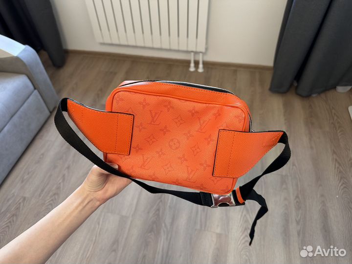 Сумка Louis Vuitton