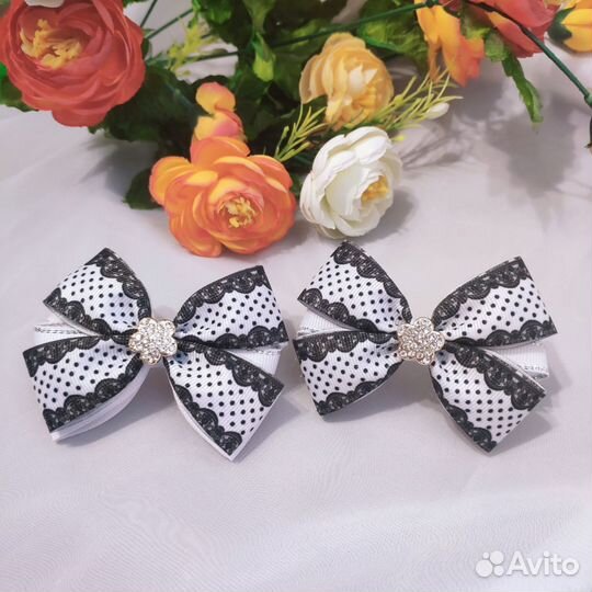 Бантики для волос школьные
