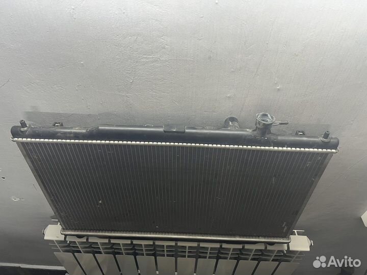 Радиатор охлаждения хонад cr-v 2008 год