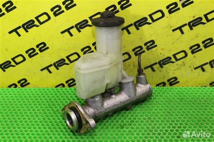 Главный тормозной цилиндр Toyota Carina AT212