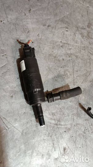 Насос (моторчик) омывателя фар Volkswagen Beetle 2