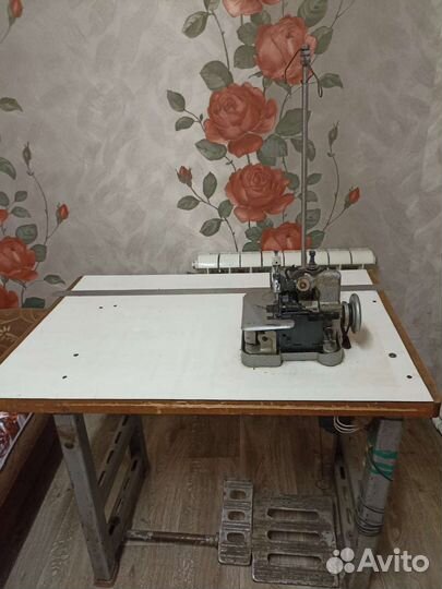 Оверлок промышленный бу