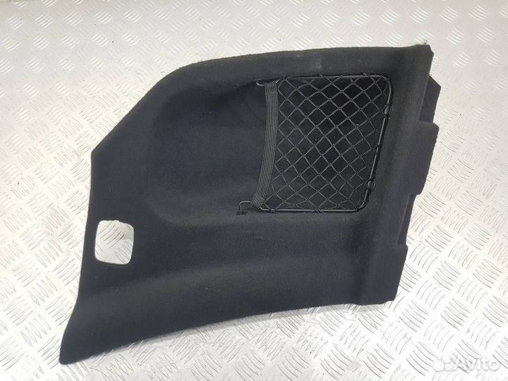 T95B135 Обшивка багажника Porsche Macan