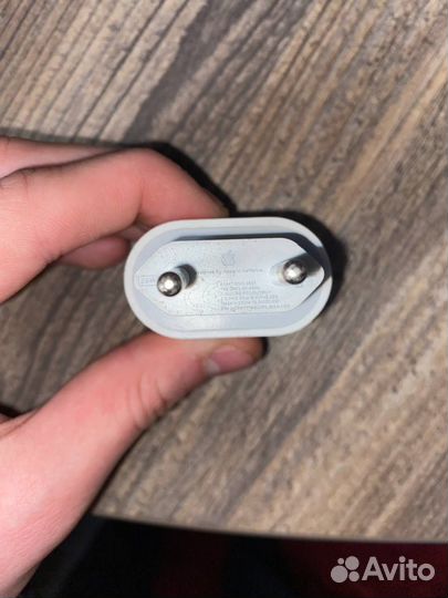 Оригинальный блок на iPhone