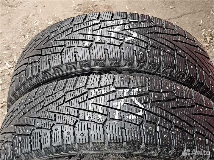 Roadstone Winguard WinSpike SUV 235/65 R17 108T