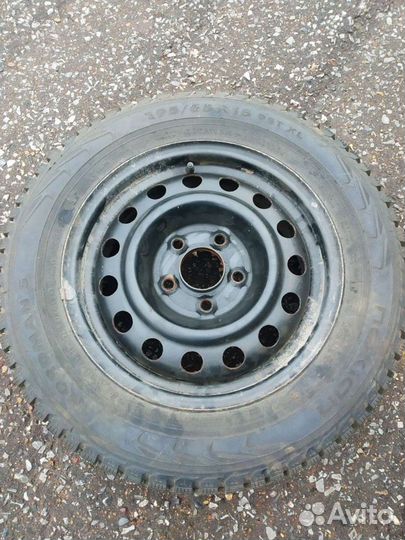 Комплект зимних колес р15 Нокиан Нордман 5