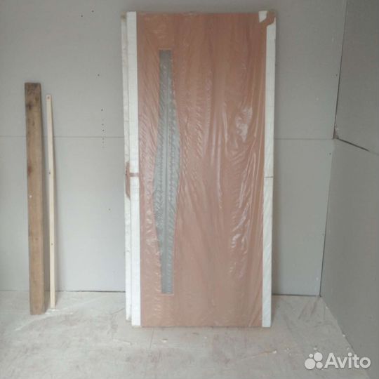 Дверь межкомнатная со стеклом 90 на 2000