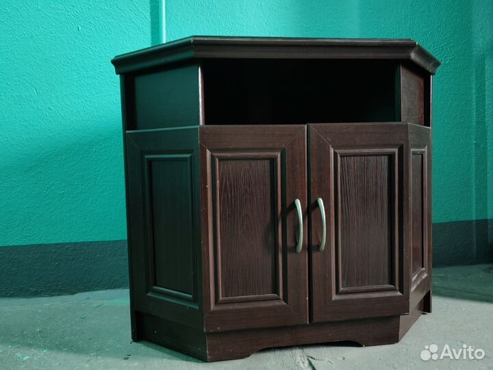 Тумба угловая