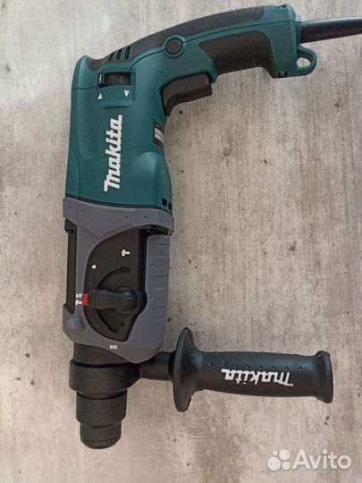 Перфоратор Makita HR 2470f