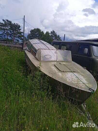 Лотка с маторам