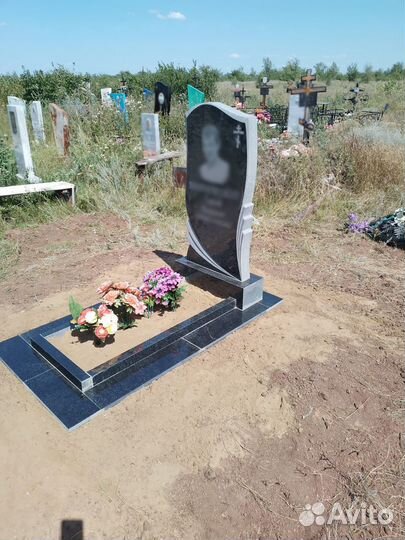 Памятники из гранита Изготовление памятников