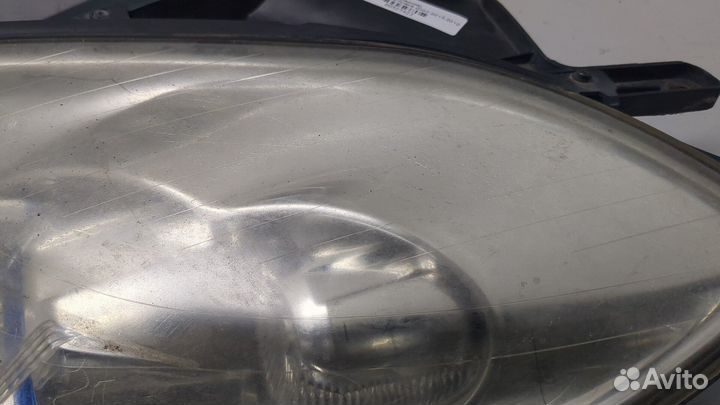 Фара (передняя) Buick Enclave, 2010