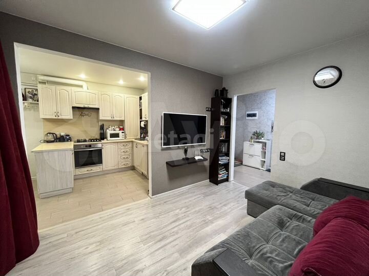 2-к. квартира, 52 м², 2/3 эт.