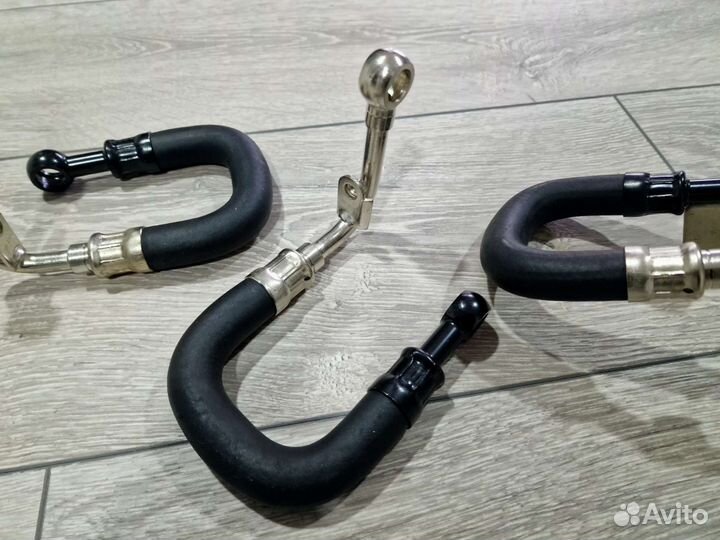 Шланг охлаждения турбины 06B121497 Audi, VW 1.8T