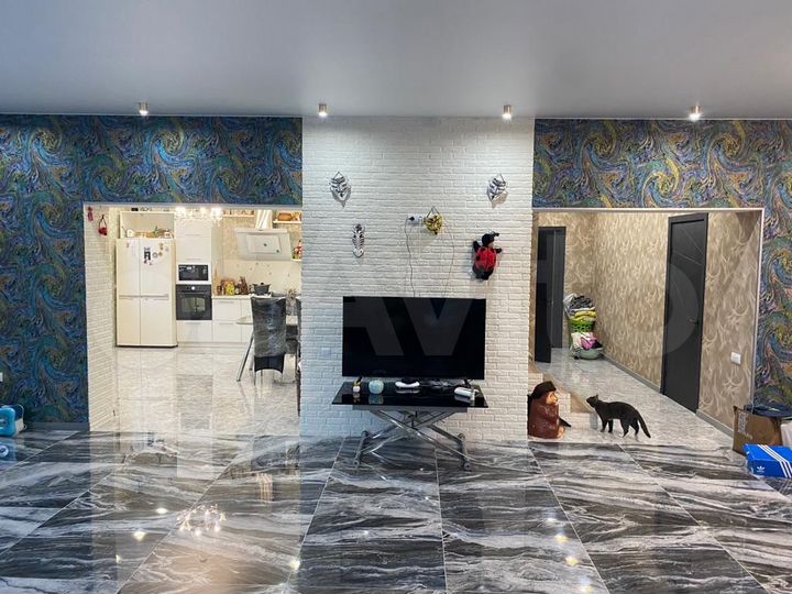 Дом 230 м² на участке 14 сот.