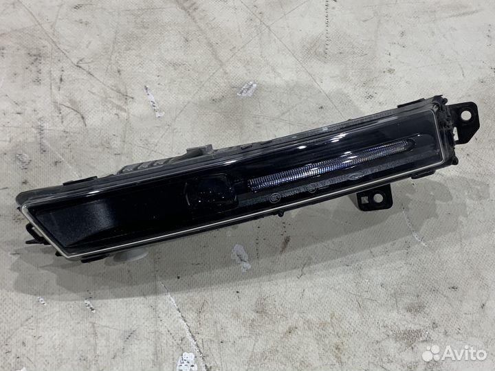 Противотуманная фара левая Range Rover Velar