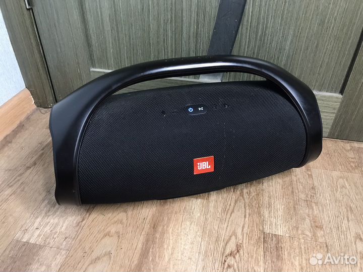 JBL BoomBox