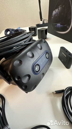 HTC Vive Pro 2, Full Kit, станции, контроллеры