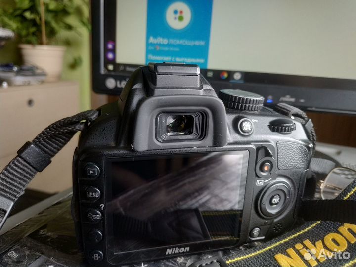 Зеркальный фотоаппарат nikon D3100- bodу