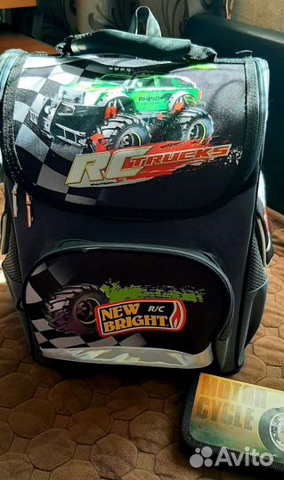 Рюкзак школьный