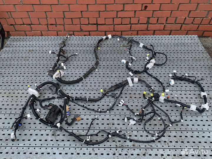 Infiniti Q50 (V37) Проводка (коса) салонная