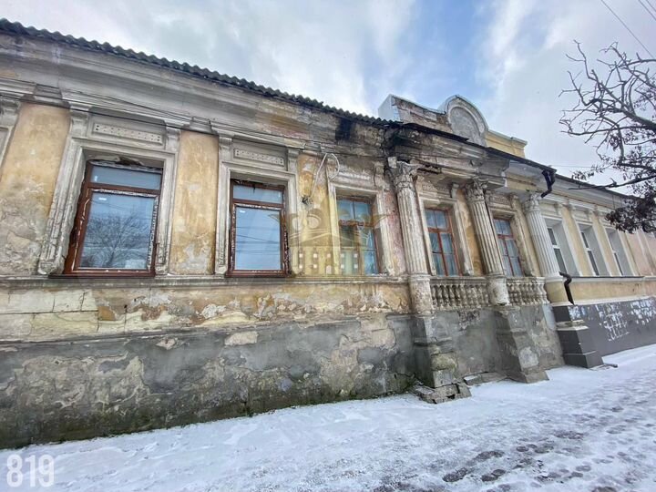 4-к. квартира, 83 м², 1/1 эт.
